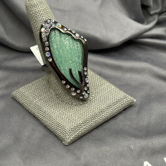 RARE NWT •Discontinued• Park Lane “Papillon” Ring Size 9 - Picture 3 of 6